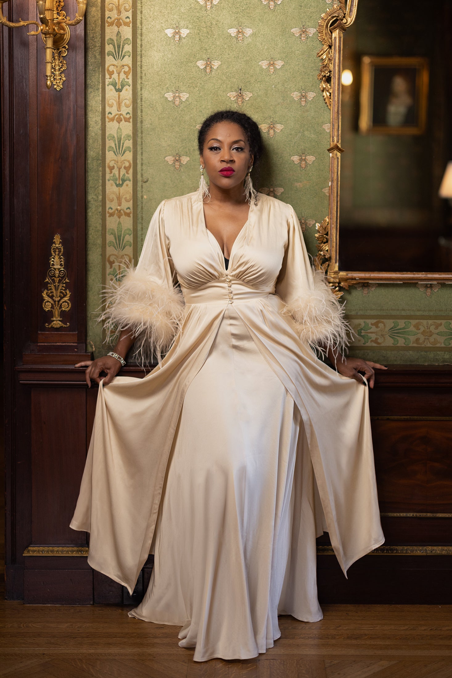 Glam Harlow Robe Ivory Satin - Main Image