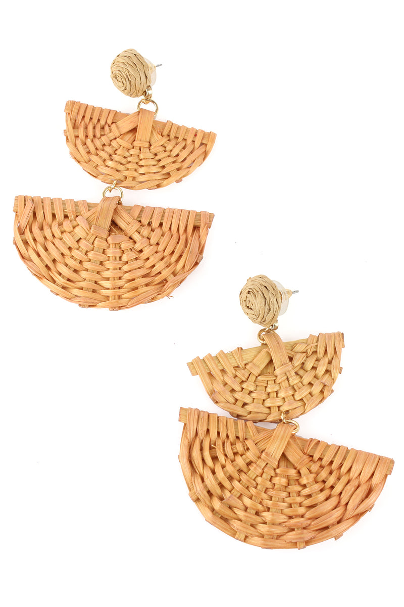 Crafted from rattan, these Linked Rattan Fan Drop Earrings are a stunning addition to a tropical tiki-inspired outfit. Measuring 3 inches in length, these earrings feature a unique fan design with metal post closures. Perfect for our Hibiscus collection!
