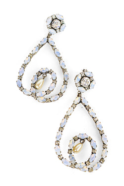 De Luxe Teardrop Looped Earrings