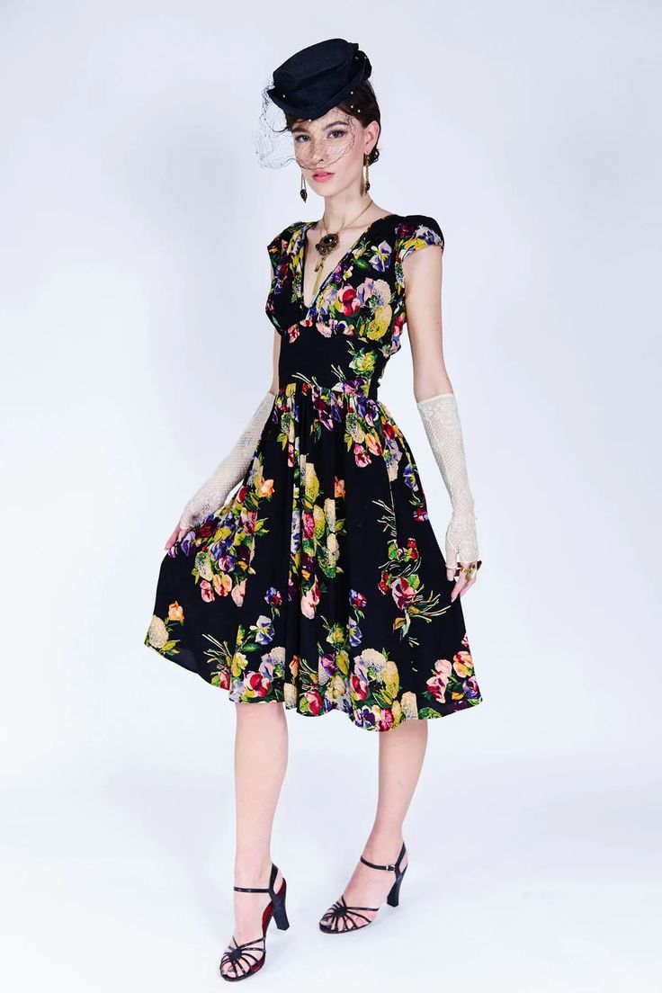 Sample Sale - Size 18