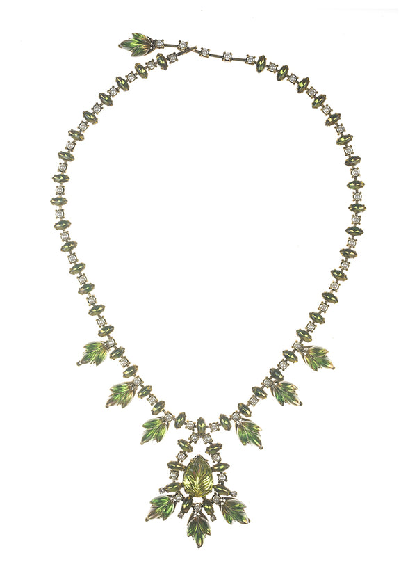 De Luxe Bardot Leaf Necklace